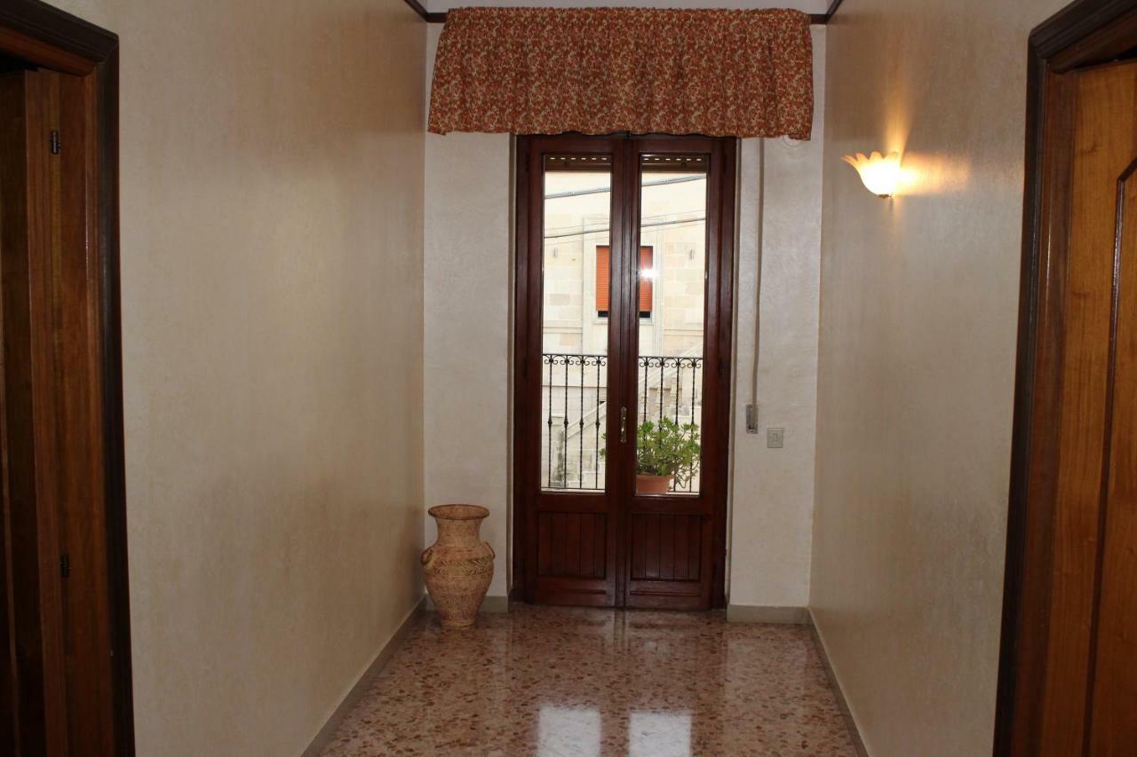 Antico Borgo Villa Monacizzo Exterior foto